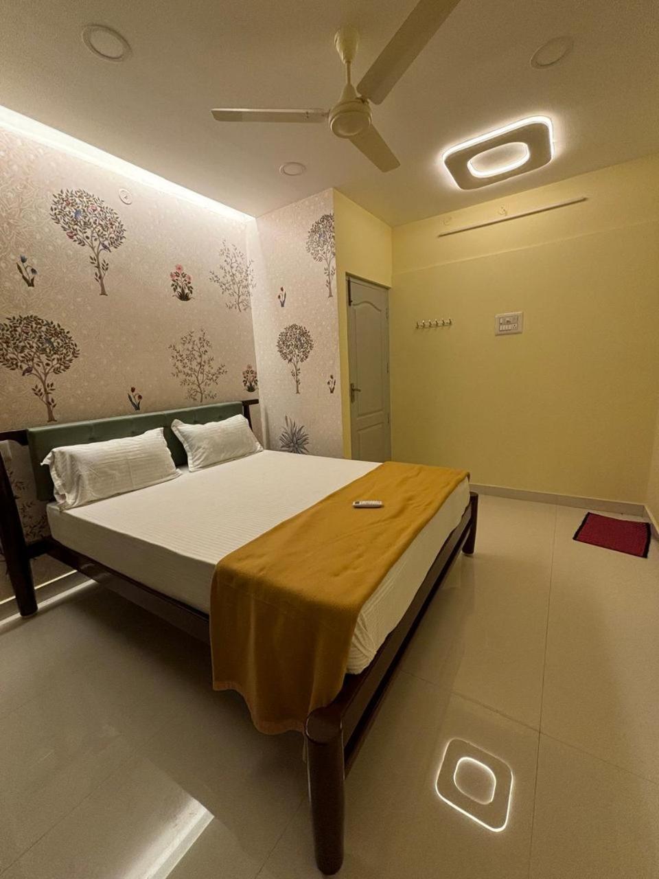 Srirangam Service Apartment Tiruchirappalli Eksteriør billede
